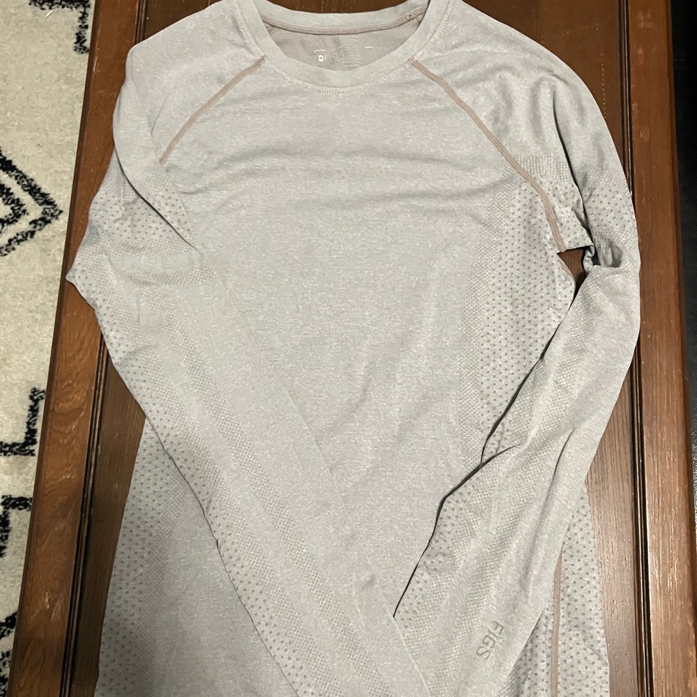 Women’s Figs Brand Salta Light Taupe/Grey Size Small